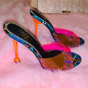 ✨✨Safaria Heels✨